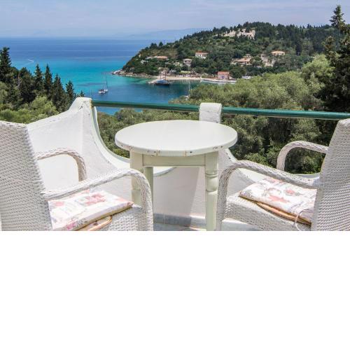 Kanoni Beach Apartments