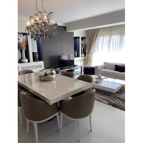 Kaplan Luxury Flat - 2 Bedrooms with air conditioning in the City