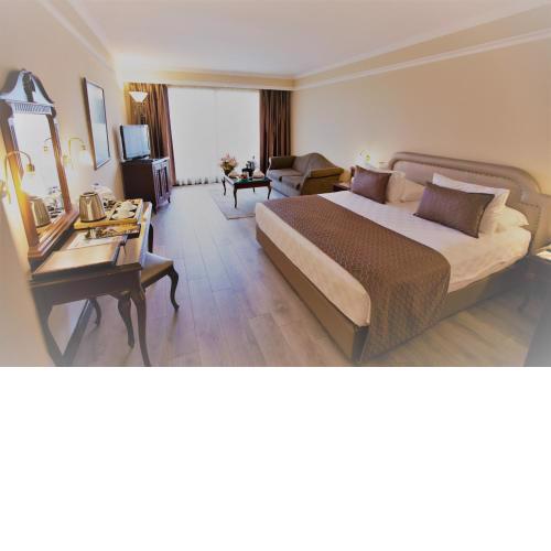 Karaca Hotel