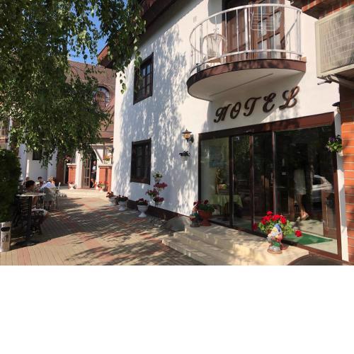 Karikas Hotel
