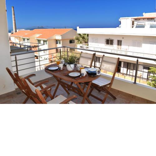 Karma Apartment - Next to sandy beach