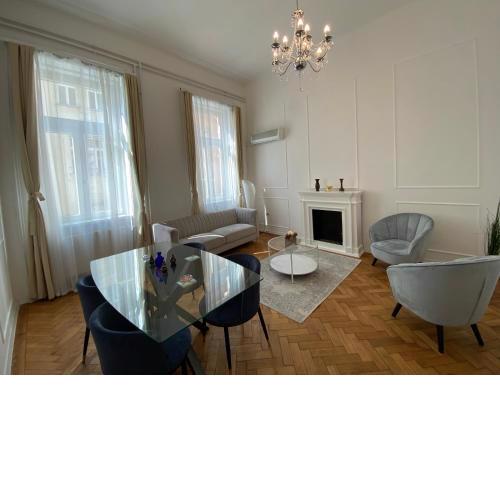 Karolina's Nyugati Apartment