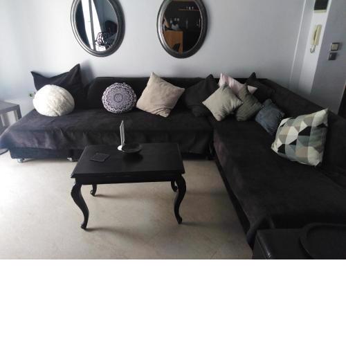 Karolou Dil central luxury and business appartment