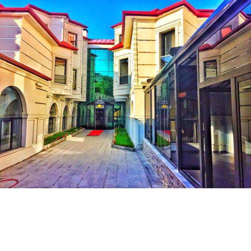 Kars-i Si̇ri̇n Otel