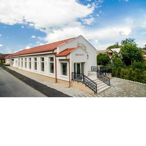 Kaštieľ Penzion & Restaurant