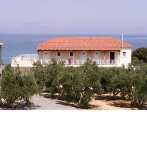 Kastro Beach Hotel
