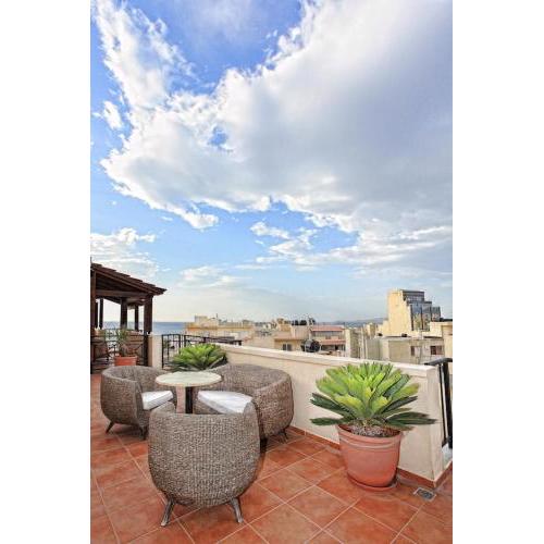 Kastro Hotel