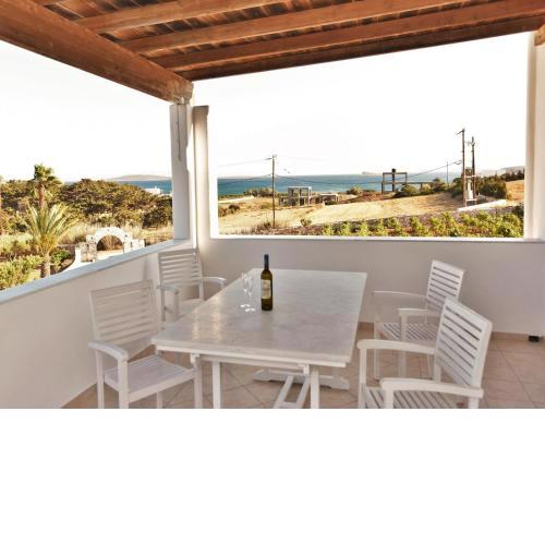 KASTRON AIOLOS 2 at Voutakos Paros