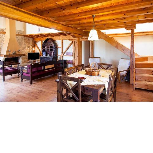 Katouna Holiday House