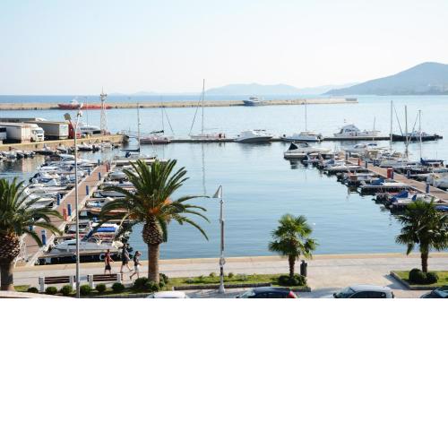 Kavala marina view studio