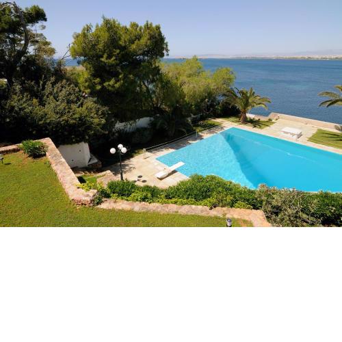 Kavouri Flat
