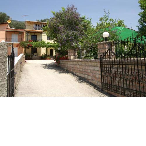 Kefalas Apartments