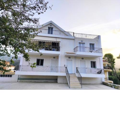 Kefalos studios Argostoli