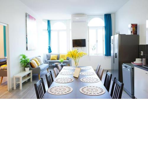 Keleti 5 Bedrooms Home.