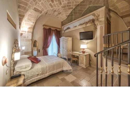 Kelina Charme Hotel by Cantine Due Palme