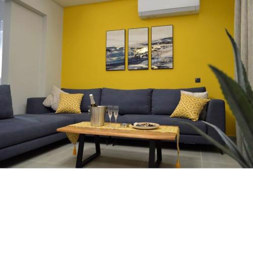 Kelly's Urban Apartment