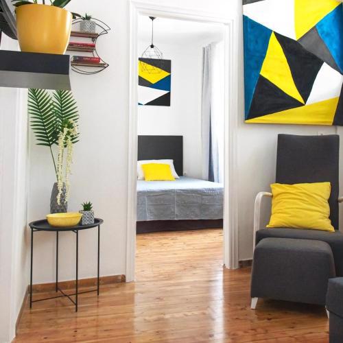 Kentia Old Town Apartment by Estia