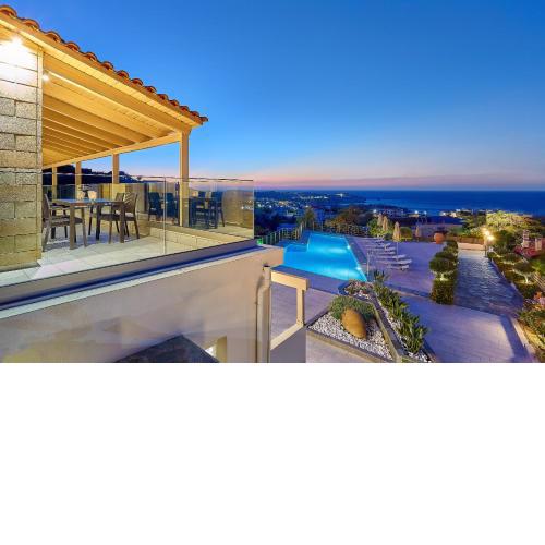 Keramos Villa & Apartments
