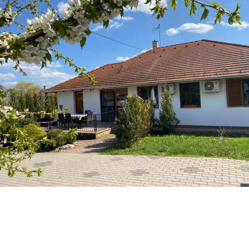 Kerekerdő Vendégház - Kisszékely