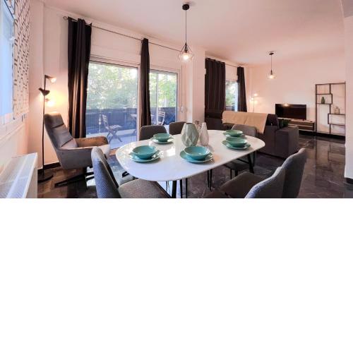 Key Biscayne Elegant 77sqm apt in Paleo Faliro