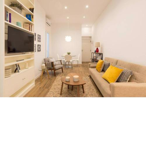 KEY-WISE Great Location OLLERIAS! con PATIO! 2 Rooms