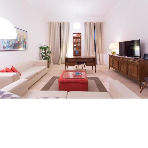 Keys of Italy / Valpetrosa 10 - Touch of Elegance