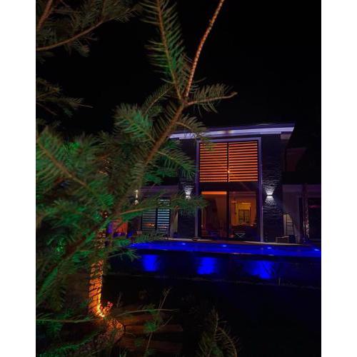 Kiana Villa