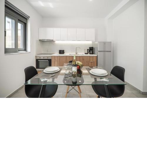 Kiani Apts