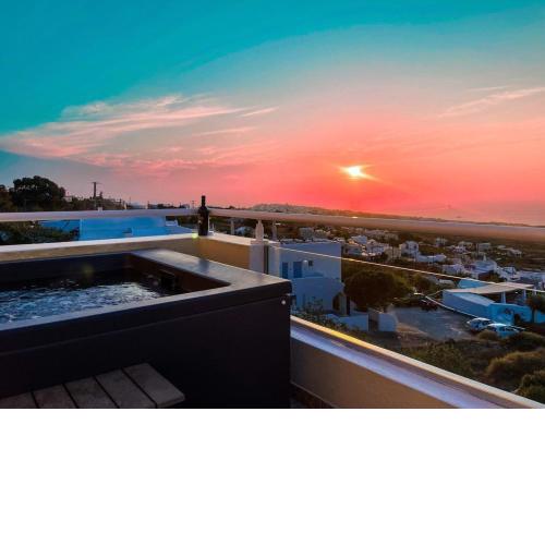 Kiklamino Sunset Studios