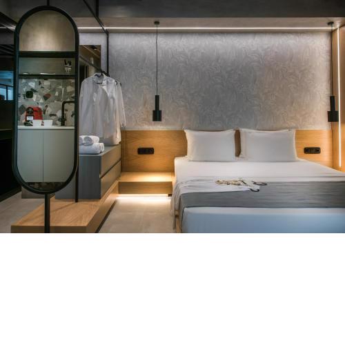 King's Blue, Urban Suites