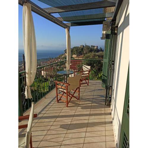 Kiparissia Castle & Sea view