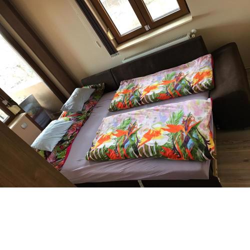 Kira Apartman