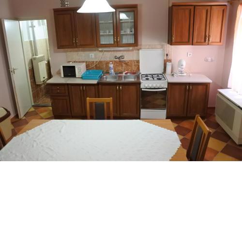 Kisasszony apartman