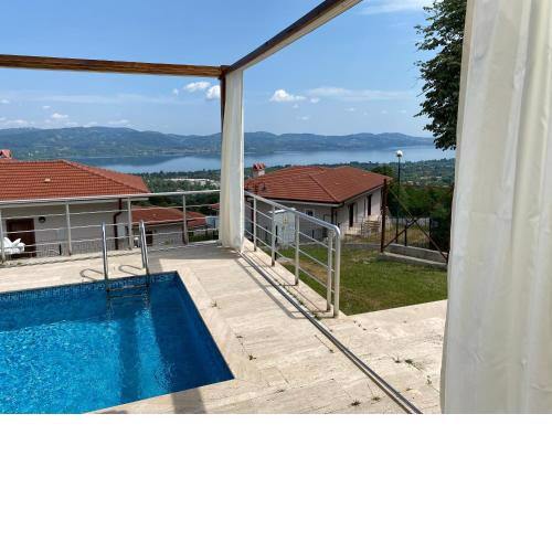 Kivanc Private Villas with Heated Pools and Lake View