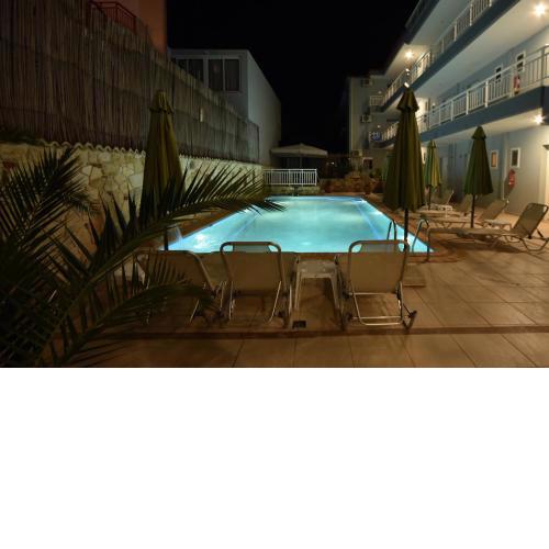Kiwi Hotel