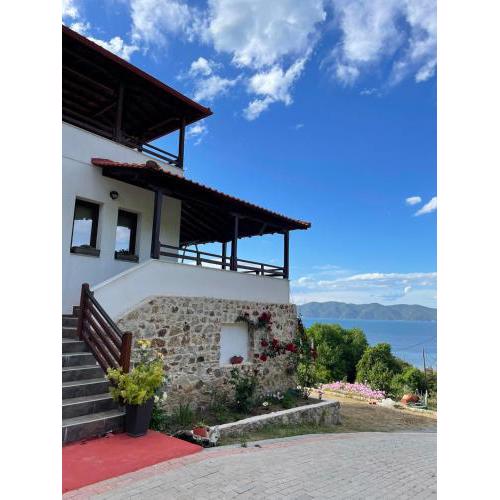Klisouri Beach Villa