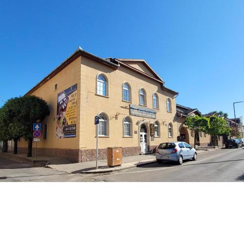 KOMPLEX -Rendezvénytermek-Panzió-Apartman-Irodák-