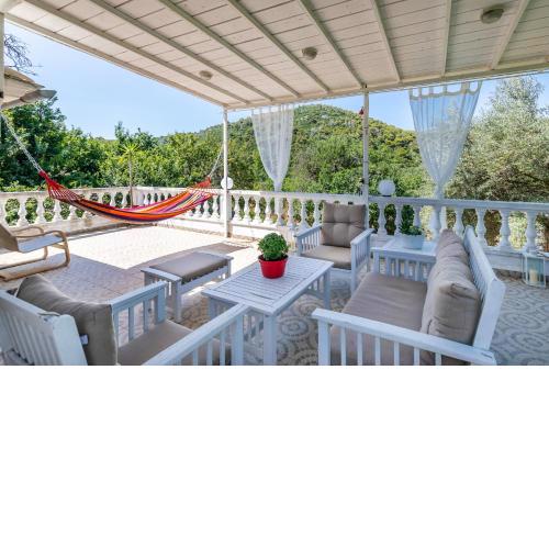 Konstantina Yard Studio