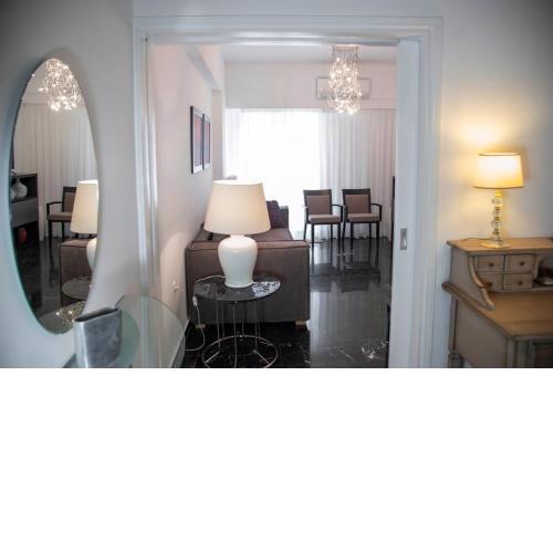 Konstantinos Stylish Brand New Apt in the heart of Athens