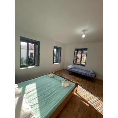 Kontias stonehouse 2