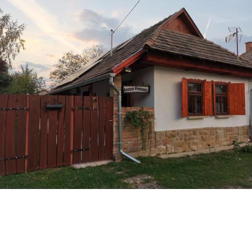 Kontyos vendégház