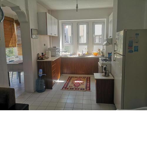 Konyaaltı'da denize yakın bir daire
