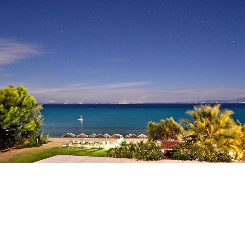 Kopsis Beach Hotel