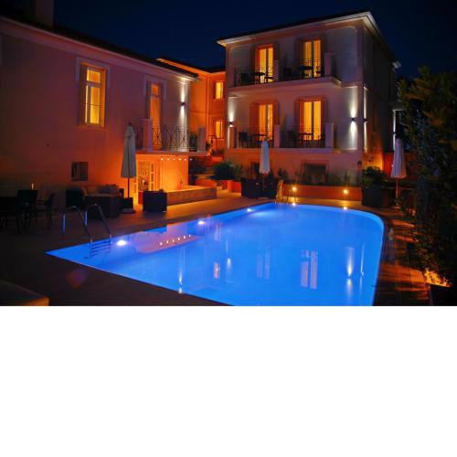Korina Gallery Hotel