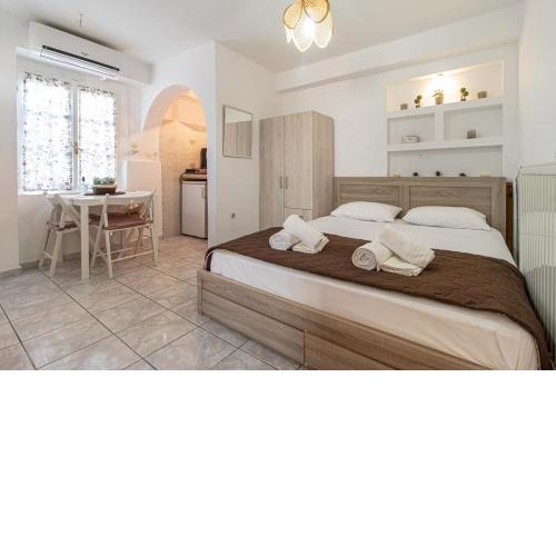 Korina Seaside Studio