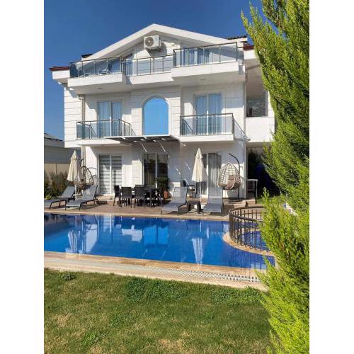 korunaklı müstakil villa Dinyester
