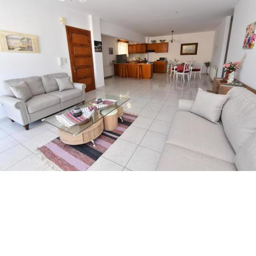 KOS Family House