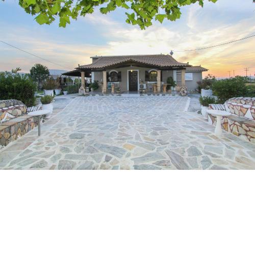 Kouros resort