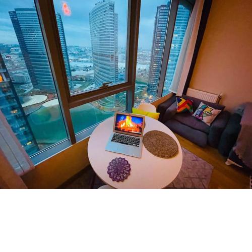 Kozapark 1 BR Lux Apart w/Lake View &Swimming Pool