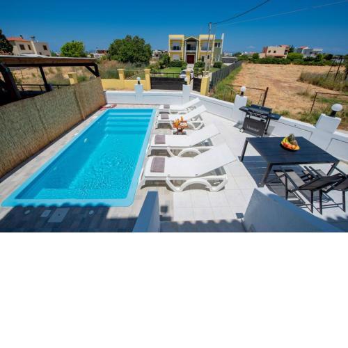 Kremasti Pool Villa near the beach